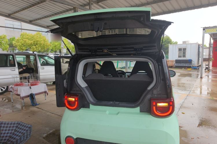 Used Chery QQ Ice Cream 2022 120km Conical Shape Lithium Iron Phosphate Trunk