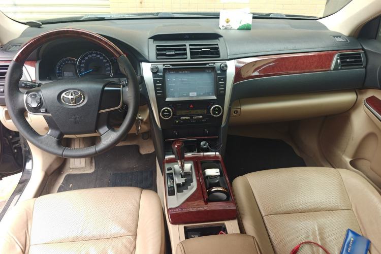 Used Toyota Camry 2013 2.0G Comfort Edition Center Console