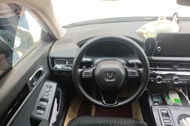 Used Honda Civic 2023 2.0L eHEV Pioneer Edition
