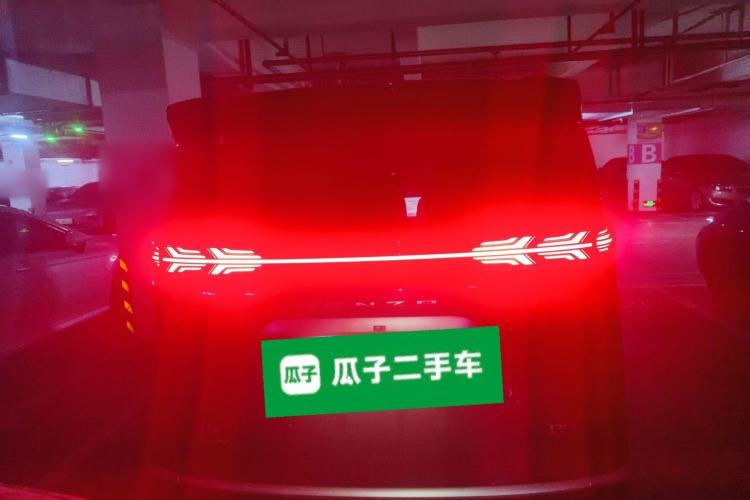 Used Denza D9 2022 DM-i 970 Four-Wheel Drive Prestige Model
