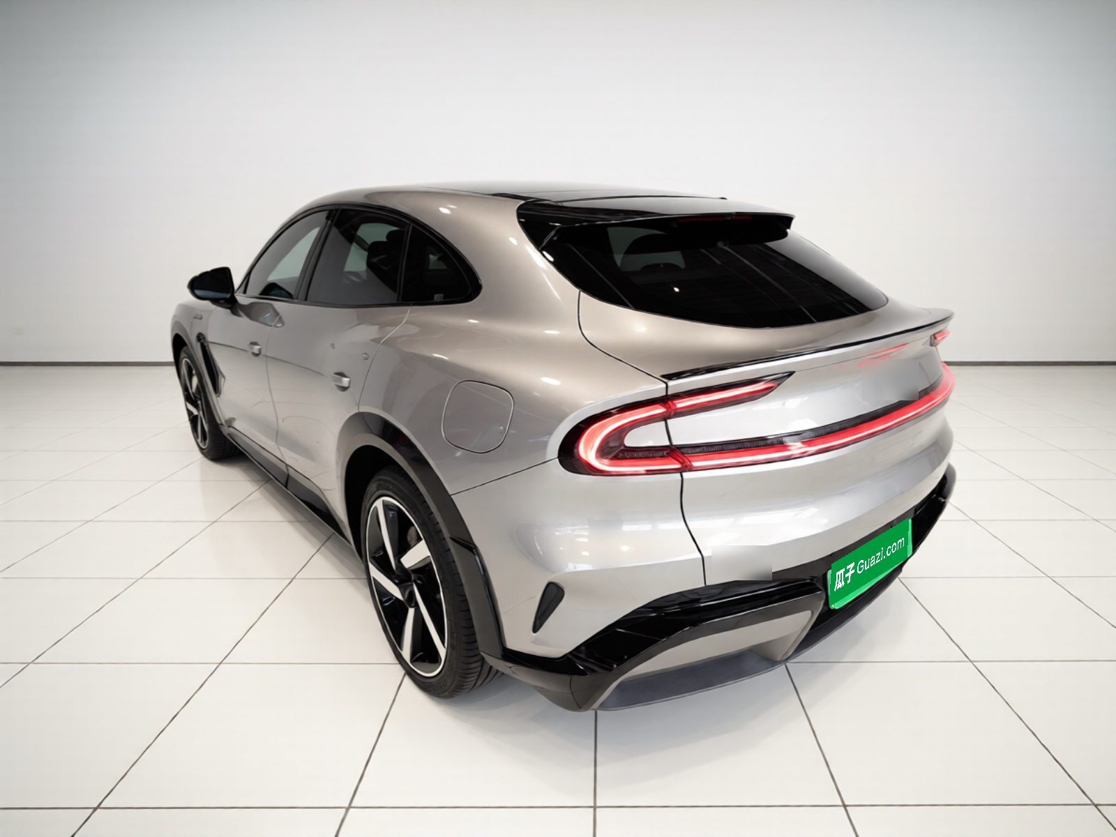 Xiaomi Auto YU7 2025 Ultra-Long Range Rear-Wheel Drive Version — снимка 4