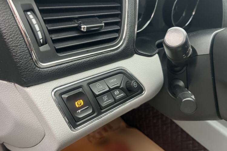 Used Hongqi H7 2013 2.0T Luxury Model