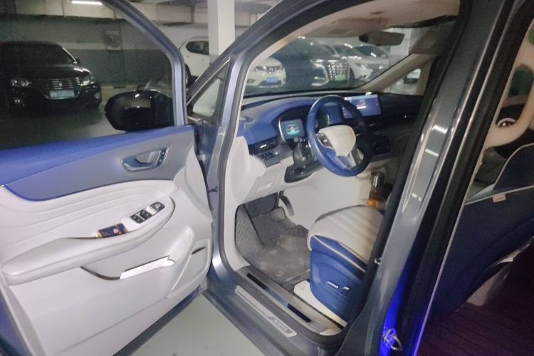 Used Roewe iMAX8 2022 400TGI Celebration Edition Driver Seat