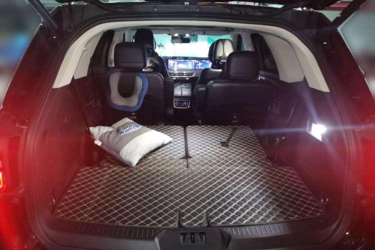 Used Ford Explorer 2023 EcoBoost 285 4x4 Trend Plus Edition 6 Seats