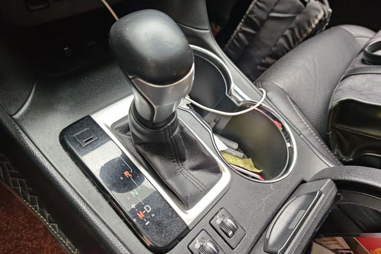 Used Toyota Highlander 2018 2.0T Four-Wheel Drive Prestige Version 7 Seats China VI Standard
