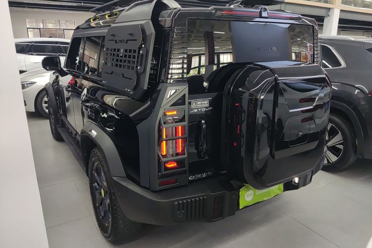 Used JETOUR Traveler 2023 2.0T All-Wheel Drive CrossPRO+
