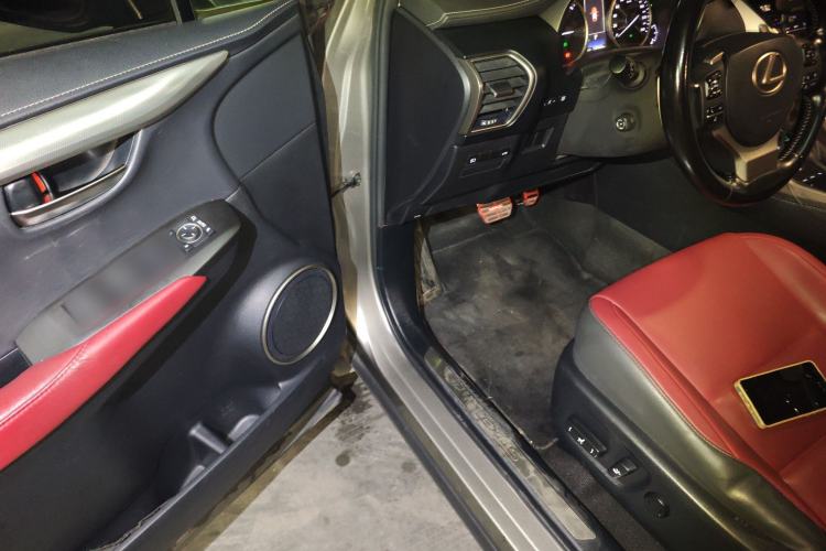 Used Lexus NX 2018 300h Front-Drive FENGSHANG Version China VI Standard
