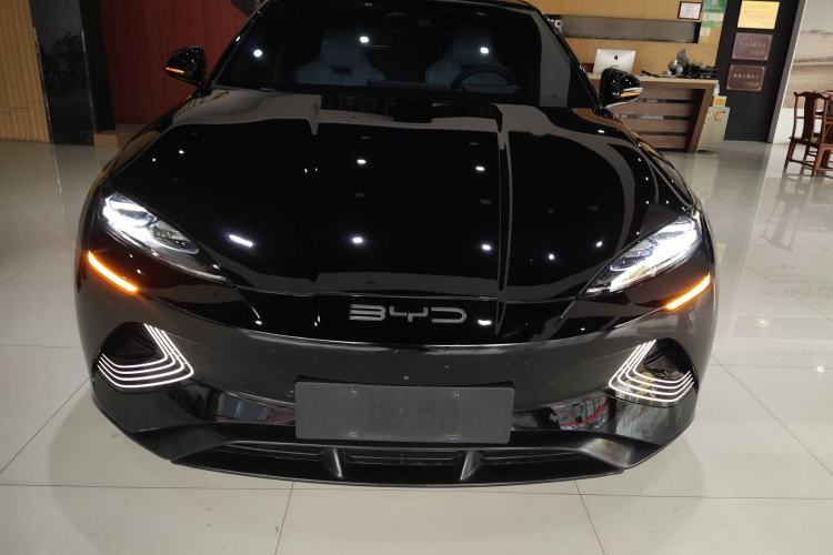 Used BYD Seal 2022 550 km Standard Range Rear-Wheel Drive Prestige Version
