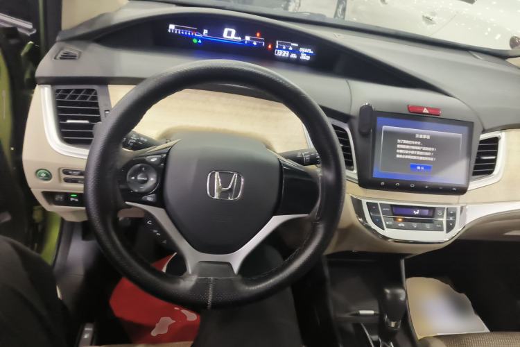 Used Honda Jade 2014 1.8L Automatic Comfort Elite Version 5 Seats
