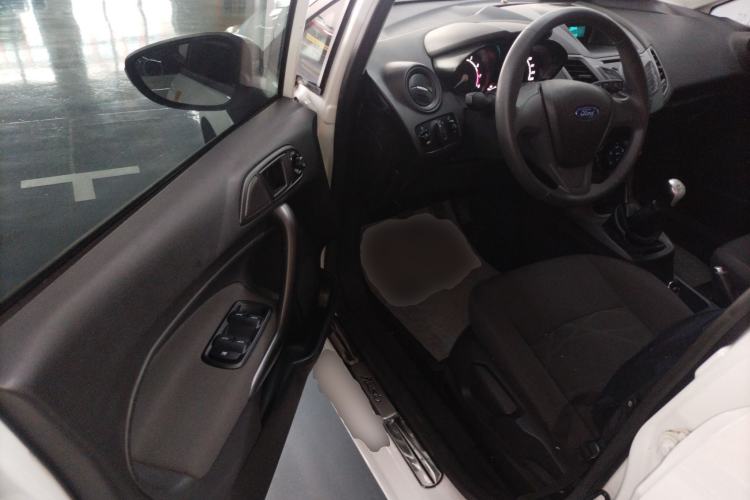 Used Ford Fiesta 2013 Sedan 1.5L Manual Fashion Edition