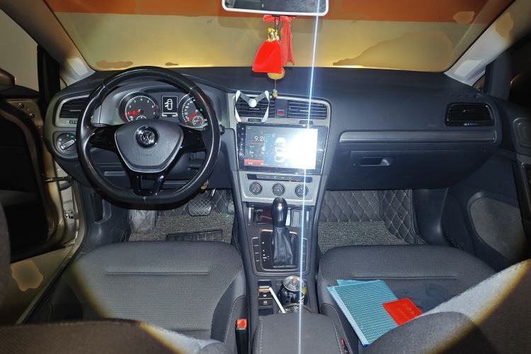 Used Volkswagen Golf 2016 1.6L Automatic Comfort Model
