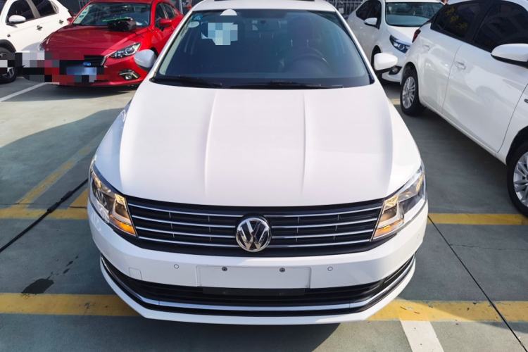 Used Volkswagen Lavida 2017 1.6L Automatic Comfort Edition
