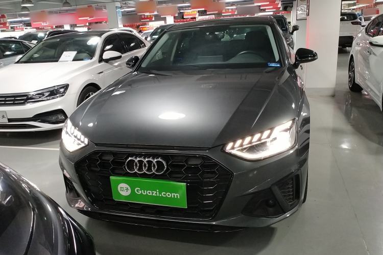 Used Audi A4L 2022 40 TFSI Luxury Dynamic Model