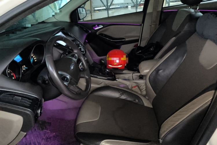 Used Ford Focus 2012 Sedan 1.6L Manual Fashion Edition