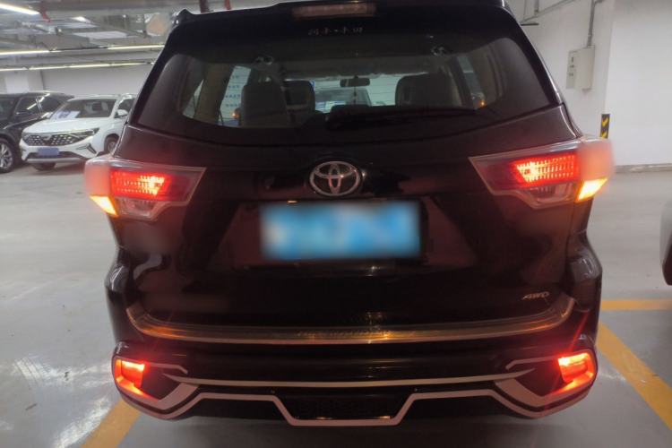 Used Toyota Highlander 2017 2.0T Four-Wheel Drive Elite Edition 7-Seater
