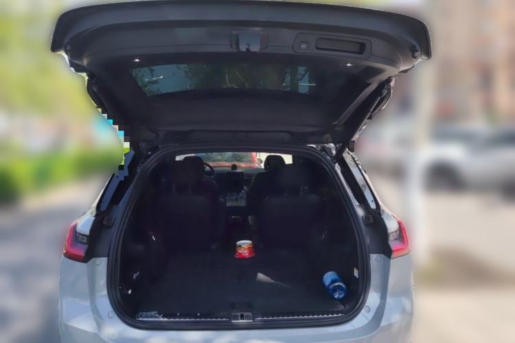 Used Nio ES8 2020 580 km Range Signature Edition Six-Seater Version Trunk