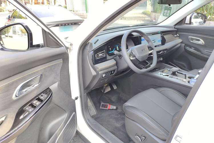 Used Oshan X7 PLUS 2023 Enjoy Edition 1.5T Automatic Pilot Model 7 Seats