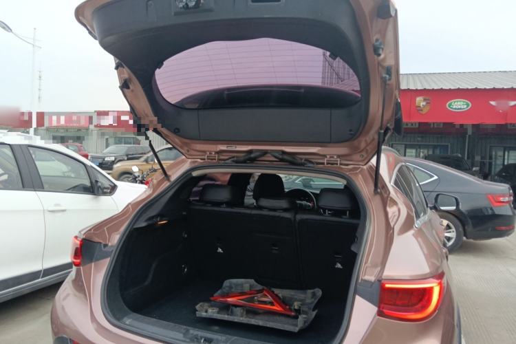 Used Infiniti QX30 2017 1.6T Two-Wheel Drive Fashion Edition