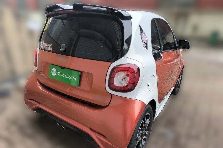 Used smart fortwo 2017 1.0L 52kW New Sound Special Edition China V Emission Standard
