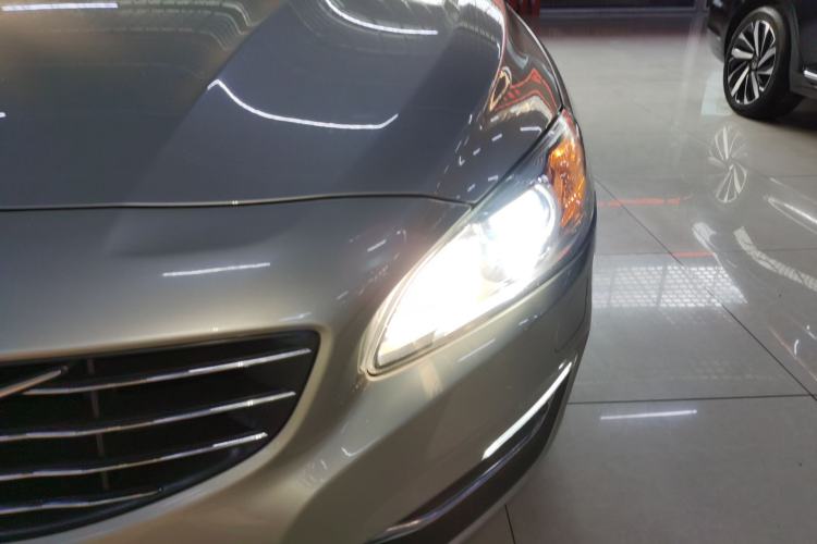 Used Volvo V60 2017 T5 Zhiyi Edition China V Standard