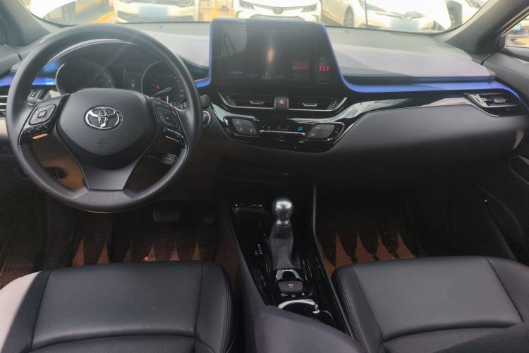 Used Toyota C-HR 2020 2.0L Leading Edition Center Console
