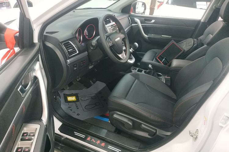 Used Haval M6 2018 1.5T Manual Two-Wheel Drive Elite Model Driver Seat