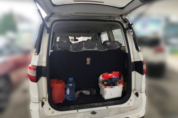 Used HYOSOW H2 2015 1.5L AMT Prestige Version BJ415C Trunk