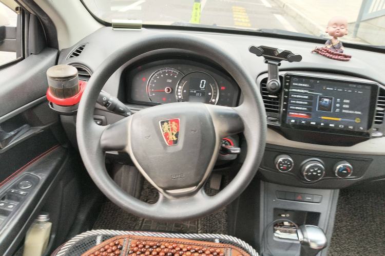 Used Roewe 350 2015 1.5L Automatic Luxury Sunroof Edition
