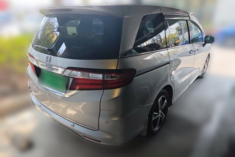Used Honda Odyssey 2015 Revised 2.4L Luxury Edition
