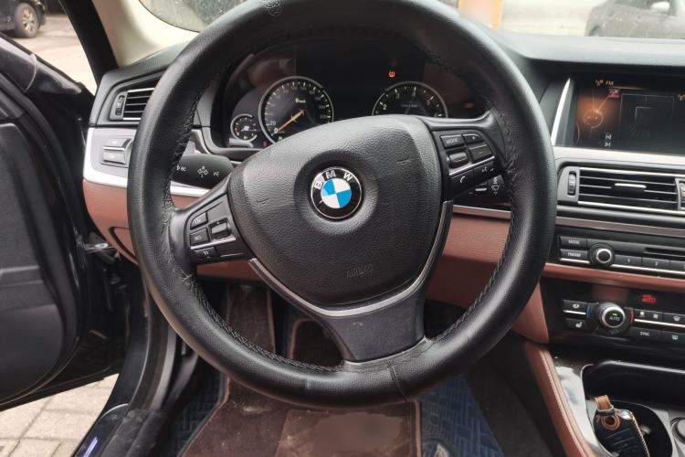 Used BMW 5 Series 2017 528Li Leading Model