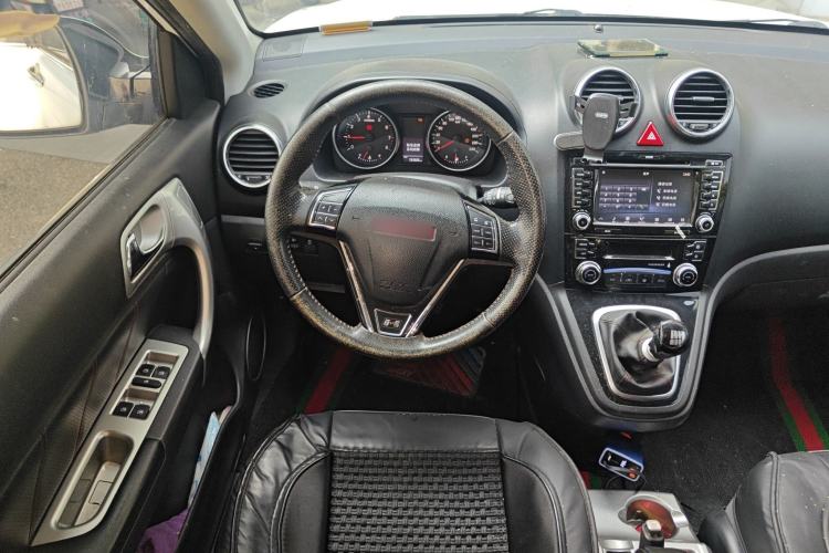 Used Haval H6 2015 Upgraded Model 1.5T Manual Two-Wheel Drive Elite Version