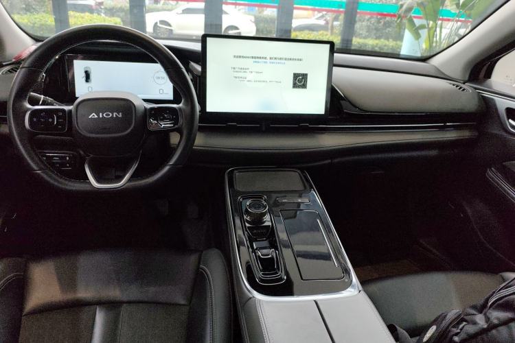 Used AION S Plus 2023 80 Tech Edition Ternary Lithium Center Console