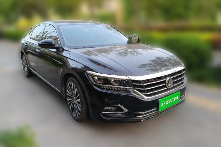 Used Volkswagen Passat 2019 330TSI Luxury Edition China VI Standard
