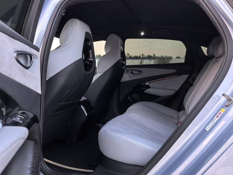 Used BYD Seal 2022 700 km Long-Range Rear-Wheel-Drive Version — 37