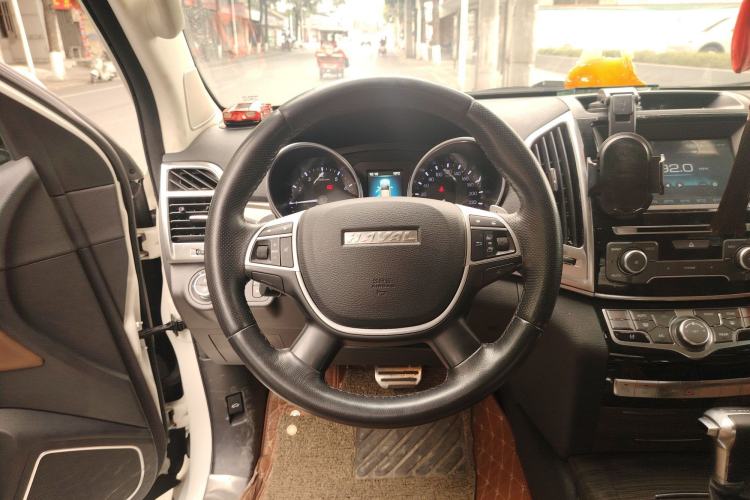 Used Haval H9 2016 2.0T Four-Wheel Drive Luxury 7-Seater
