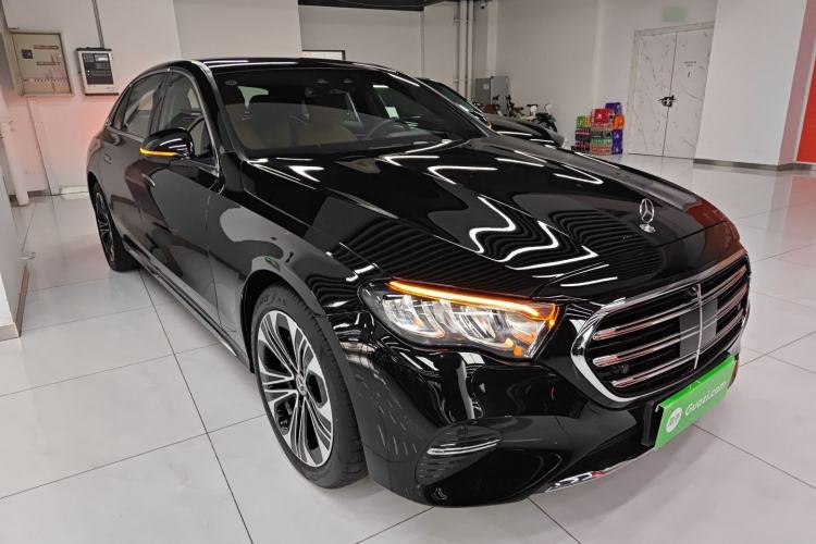 Used Mercedes-Benz E-Class New Energy 2024 E 350 e L Plug-in Hybrid Sedan
