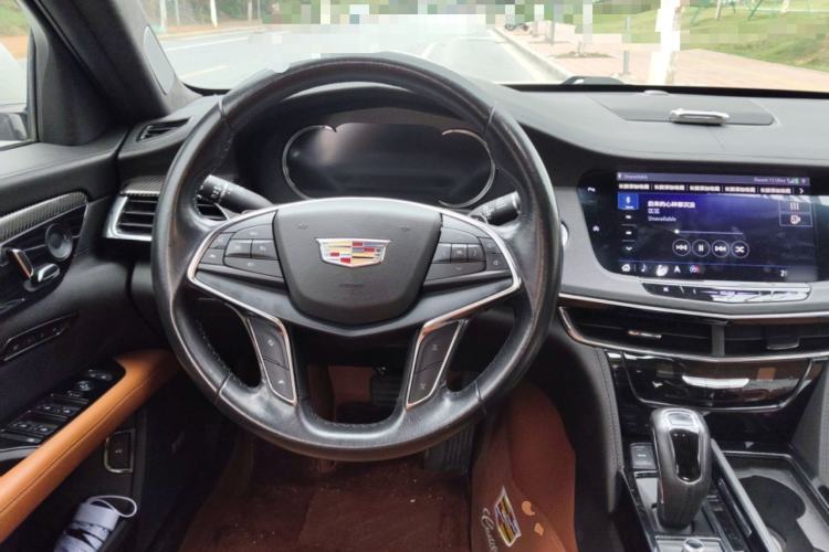 Used Cadillac CT6 2019 28T Luxury Model Steering Wheel