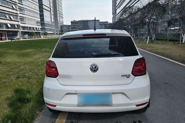 Used Volkswagen Polo 2016 1.6L Automatic Comfort Model