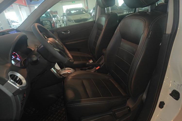 Used Renault Koleos 2014 Revised Version 2.0L Two-Wheel Drive Fashion Edition Left Front Seat