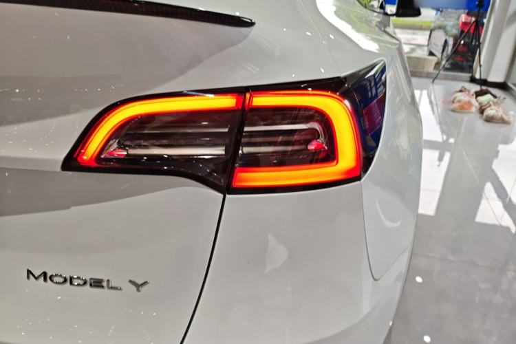 Used Tesla Model Y 2022 Rear-Wheel-Drive Version