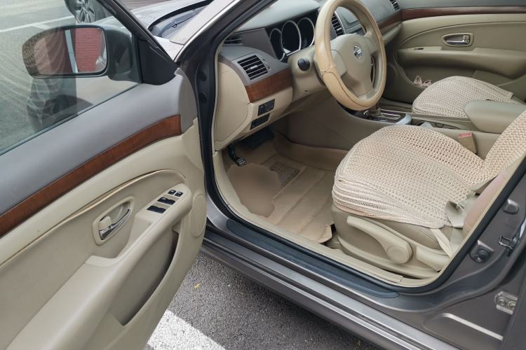 Used Nissan Sylphy 2009 1.6XL Automatic Luxury Sunroof Edition
