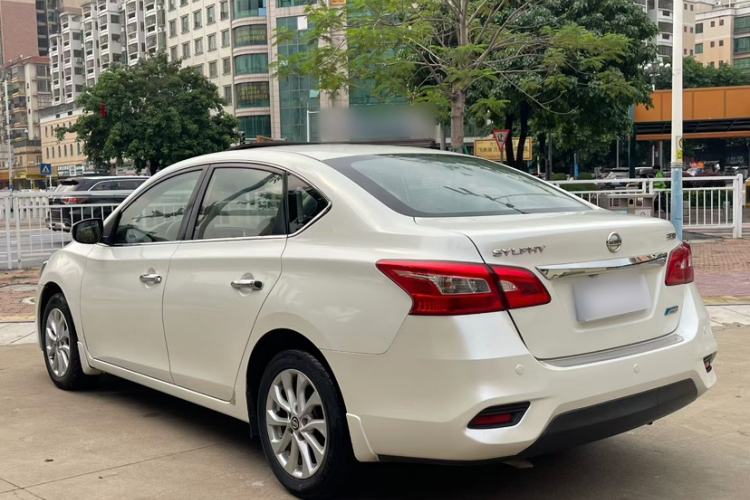 Used Nissan Sylphy 2016 1.6 XL CVT Luxury Edition Exterior 8