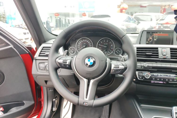 Used BMW 3 Series 2017 320i M Sport Steering Wheel