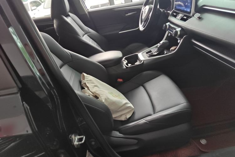 Used Toyota Wildlander 2020 2.0L CVT 4x4 Luxury Edition