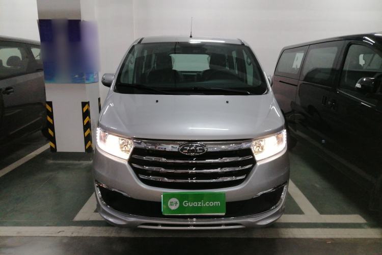 Used JAC Refine M3 2025 PLUS 1.5T Manual Classic Edition 7 Seats
