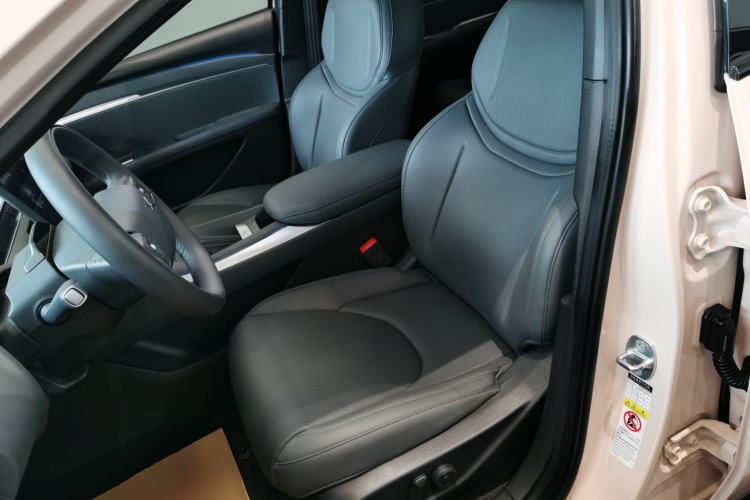 Used XPeng MONA M03 2025 600 with Ultra-Long Range Max Left Front Seat