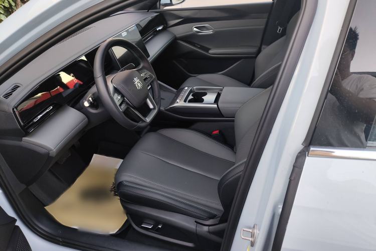 Used BYD Qin L 2025 EV 470KM Leading Edition Interior 6