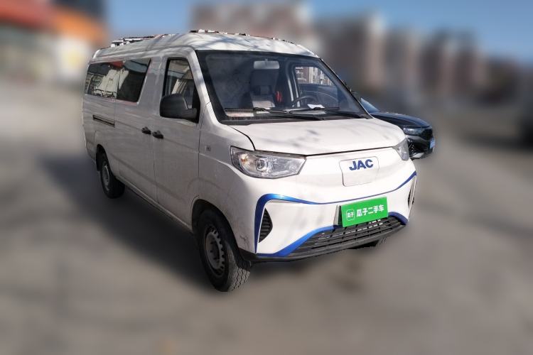 Used JAC Group Blue Cat 2025 Chongqing Innovision 50.38kWh Passenger Version 6 Seats
