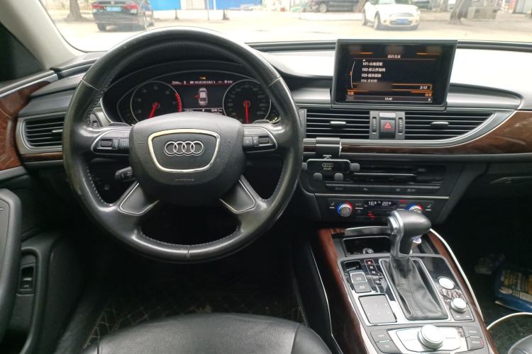 Used Audi A6L 2015 30 FSI Millionth Anniversary Comfort Model Steering Wheel