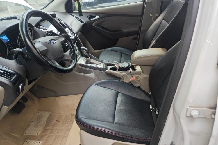 Used Ford Focus 2012 Sedan 1.6L Automatic Comfort Model
